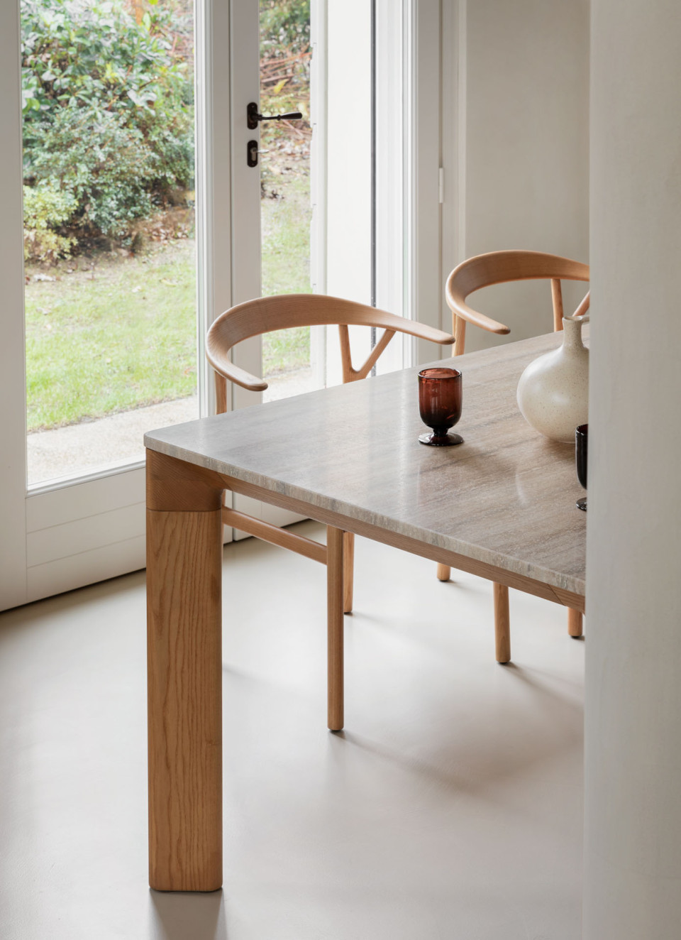 Planum table MIDJ