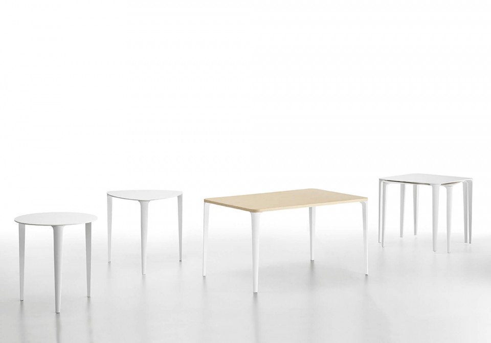 Complete collection of Nenè tables in the triangular, round, rectangular and square versions