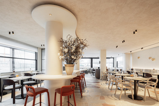 Brasserie Le Bassin with design products from the Pippi collection MIDJ